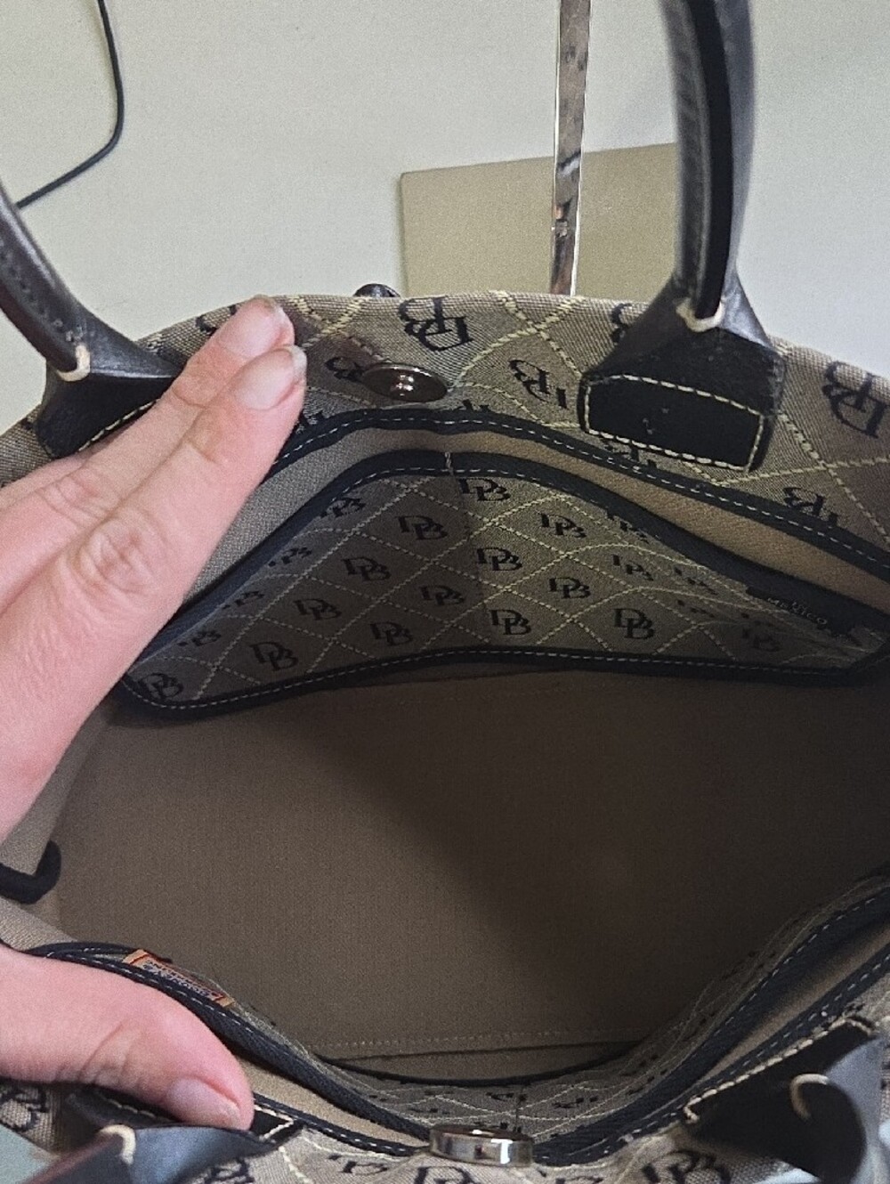 Dooney & Bourke Beige Logo Satchel with Black Trim - Picture 7 of 8